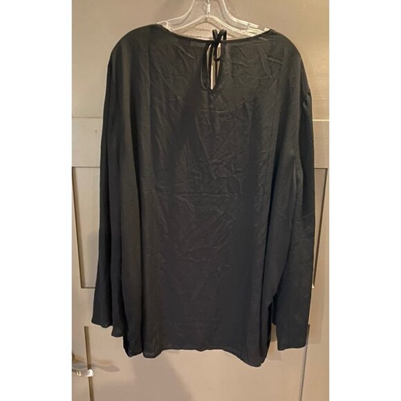 Velvet Bell Sleeve Black Blouse Size 4X - Picture 6 of 6